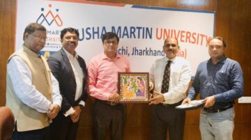 Rajeev Singh, Founder of Sansar Green and Harit Sansar, being honoured at Usha Martin University, Ranchi, Jharkhand, during a discussion on organic farming, sustainable agriculture, farmer empowerment and the future of agriculture in Jharkhand.